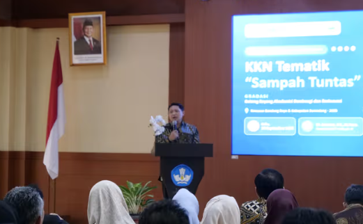 KKN Sampah Tuntas Libatkan 25.529 Mahasiswa dan 90 Kampus, Target Kurangi Sampah ke TPA hingga 20 Persen